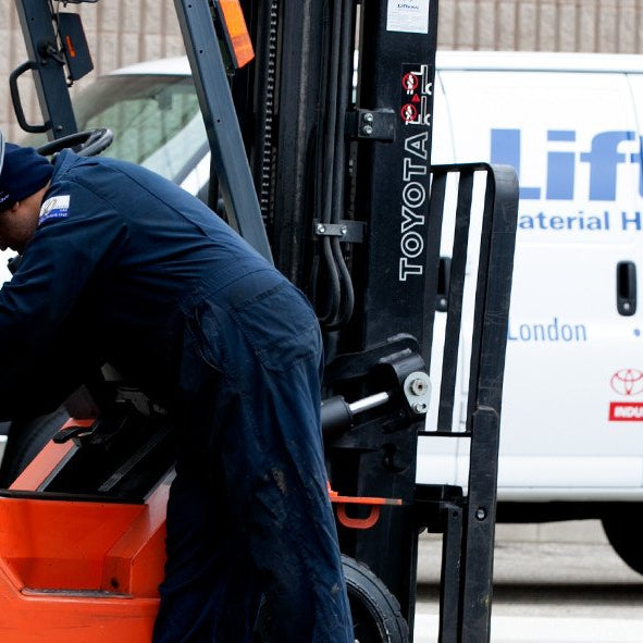 Signs that Your Forklift is in Need of Expert Service and Repair