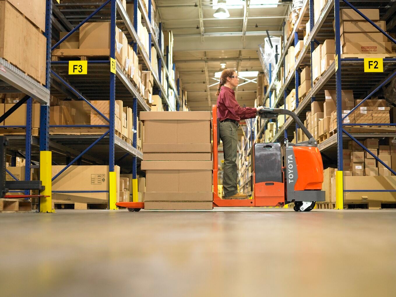 Toyota Center-Controlled Rider Pallet Jack